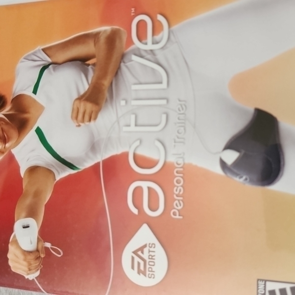 Wii EA Sports Active‎ Personal Trainer - Picture 2 of 5